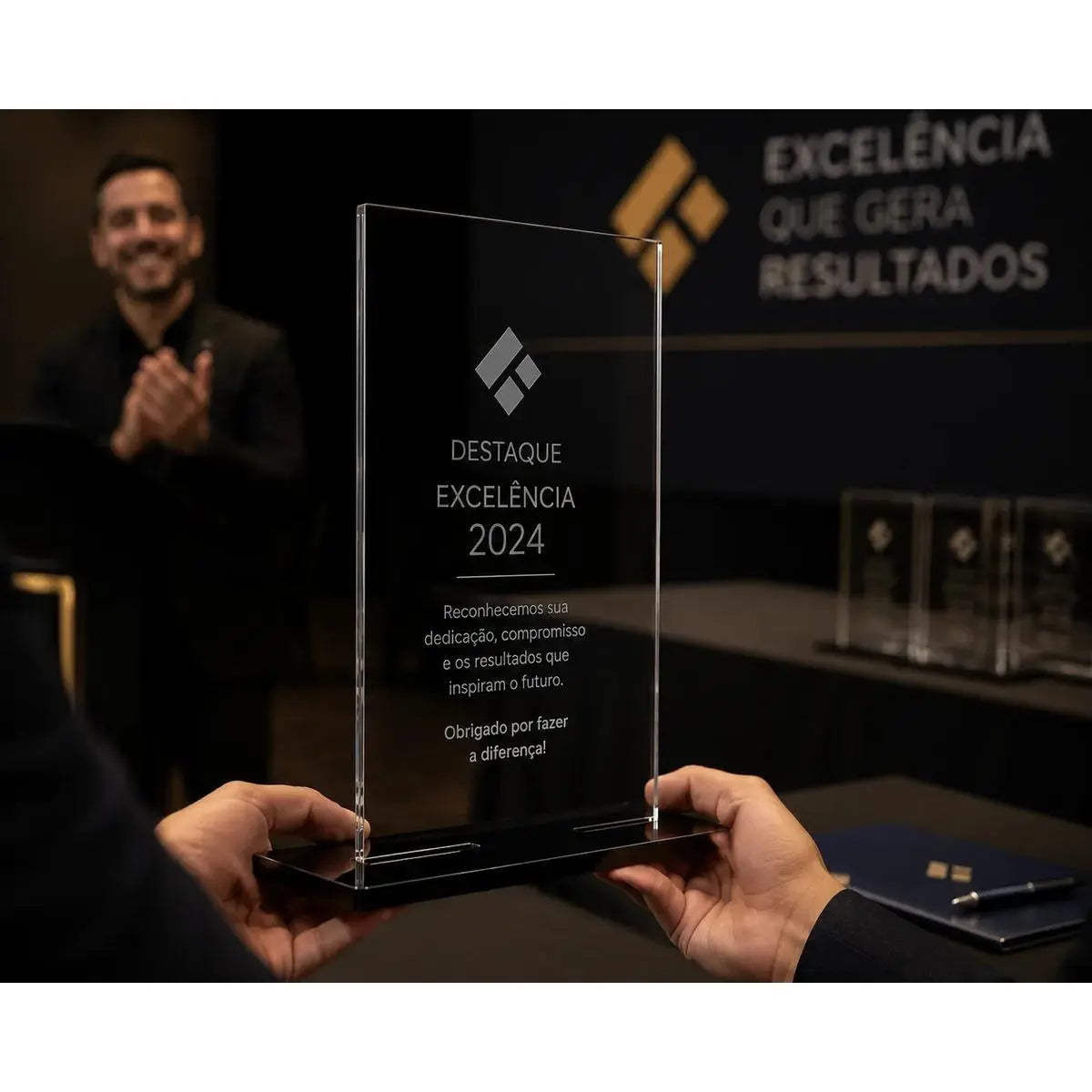 Kit 5 Troféus Em Acrílico Liso Para Personalização